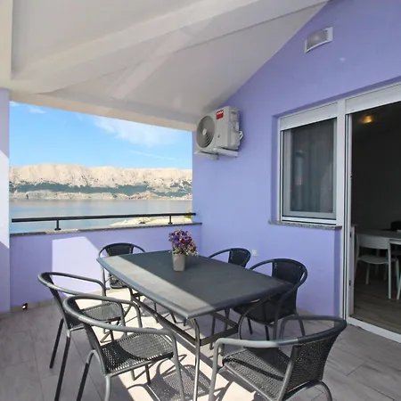 公寓 In Mit Eigenem Balkon By Interhome *