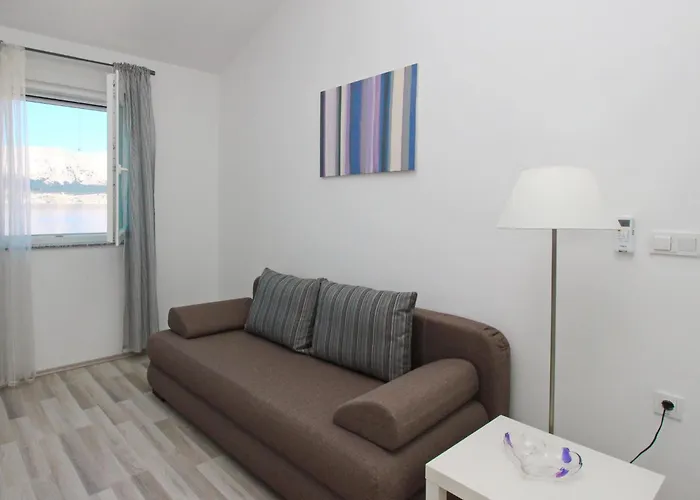 In Mit Eigenem Balkon By Interhome 公寓 巴斯卡