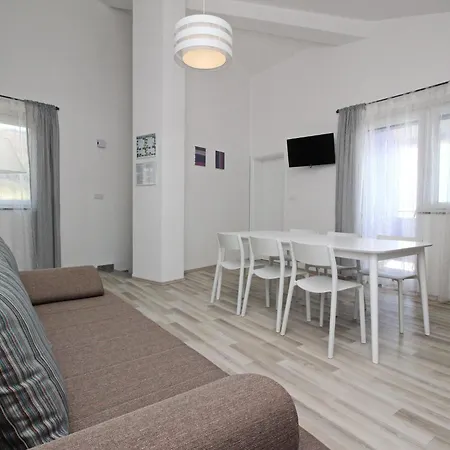 公寓 In Mit Eigenem Balkon By Interhome 巴斯卡