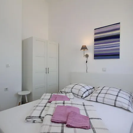 公寓 In Mit Eigenem Balkon By Interhome *